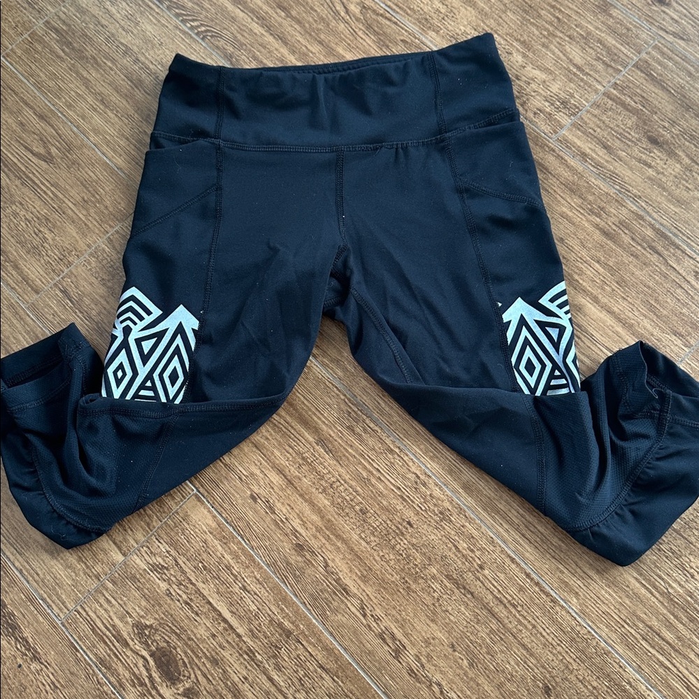 REFLEX Black capri Leggings